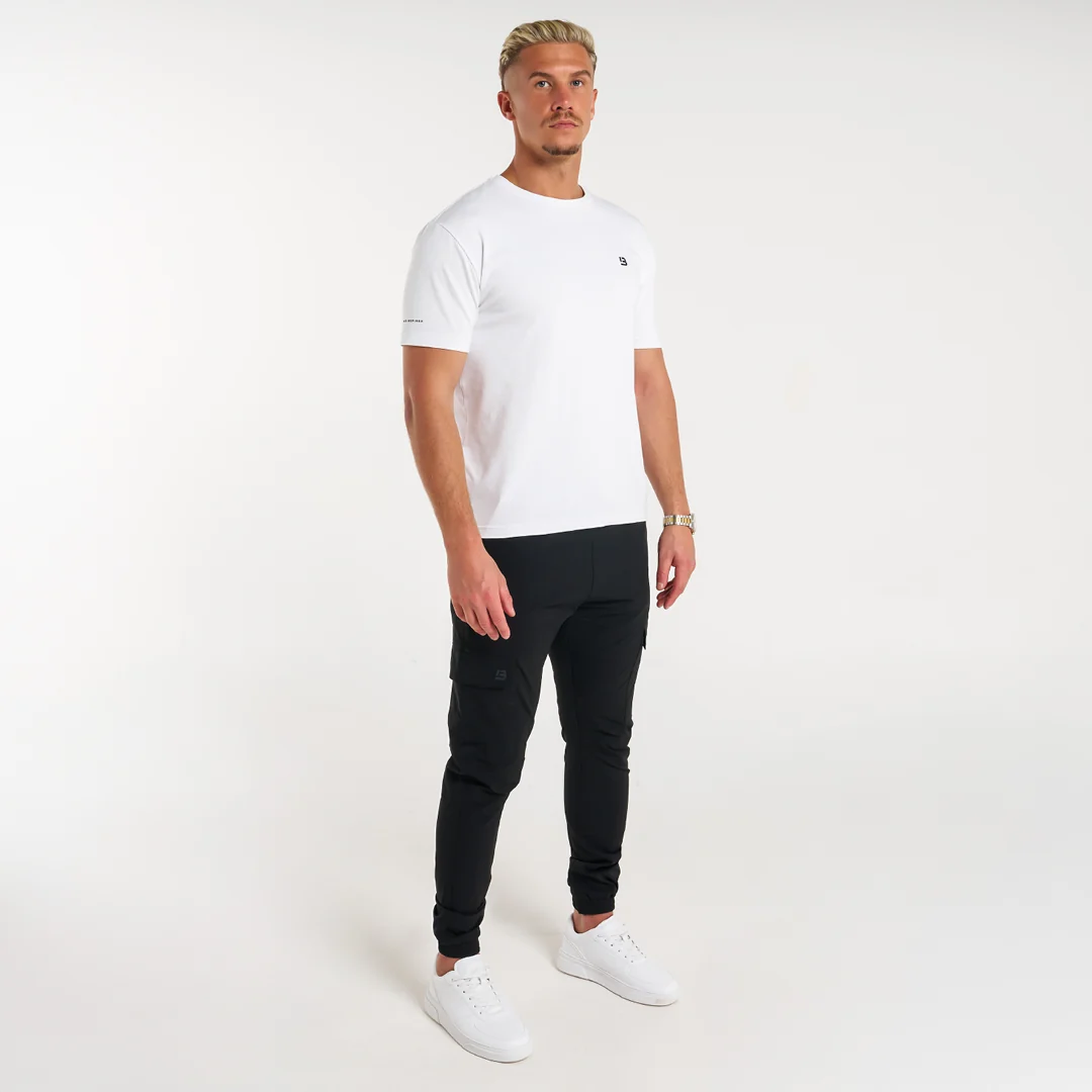 Rivero Tech Cargo Pants - Black - Image 4